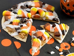 Halloween Candy Foldit® Pizza