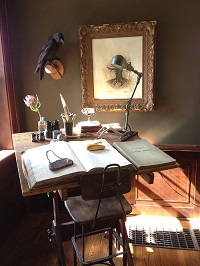 hallo writing desk2